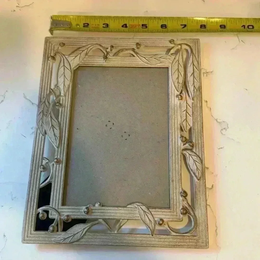Antique Style Vintage Picture Frame Cream